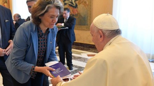 La plenaria si terrà nella sede di <a href="/AC1868/">Azione Cattolica</a>
Con questo gesto il Coordinamento non si riconosce soggetto autoreferenziale, ma afferma la volontà di incontro e dialogo con le associazioni aderenti 2/2

<a href="/UCSCEI/">@CEI</a>