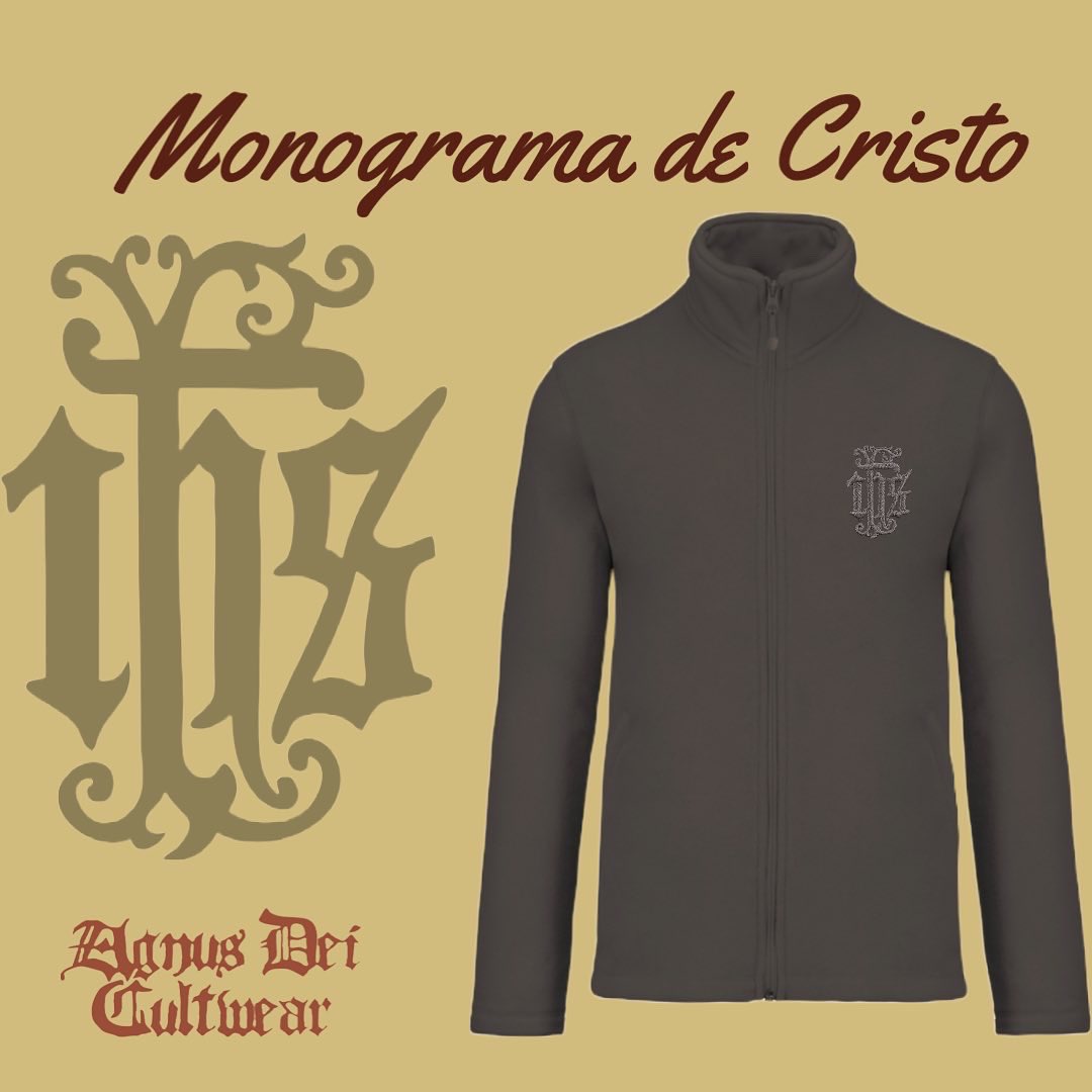 AgnusDeiCW's tweet photo. El Monograma de Nuestro Señor Jesucristo tal como aparece en el antiguo Ritual de la Adoración Nocturna Española. Bordado en el pecho sobre jersey, polo de rugby, polo de manga corta o forro polar. Consúltanos para colores. #jhs #ihs #agnusdei #modacatolica #crismon https://t.co/ppZtdC2tJU