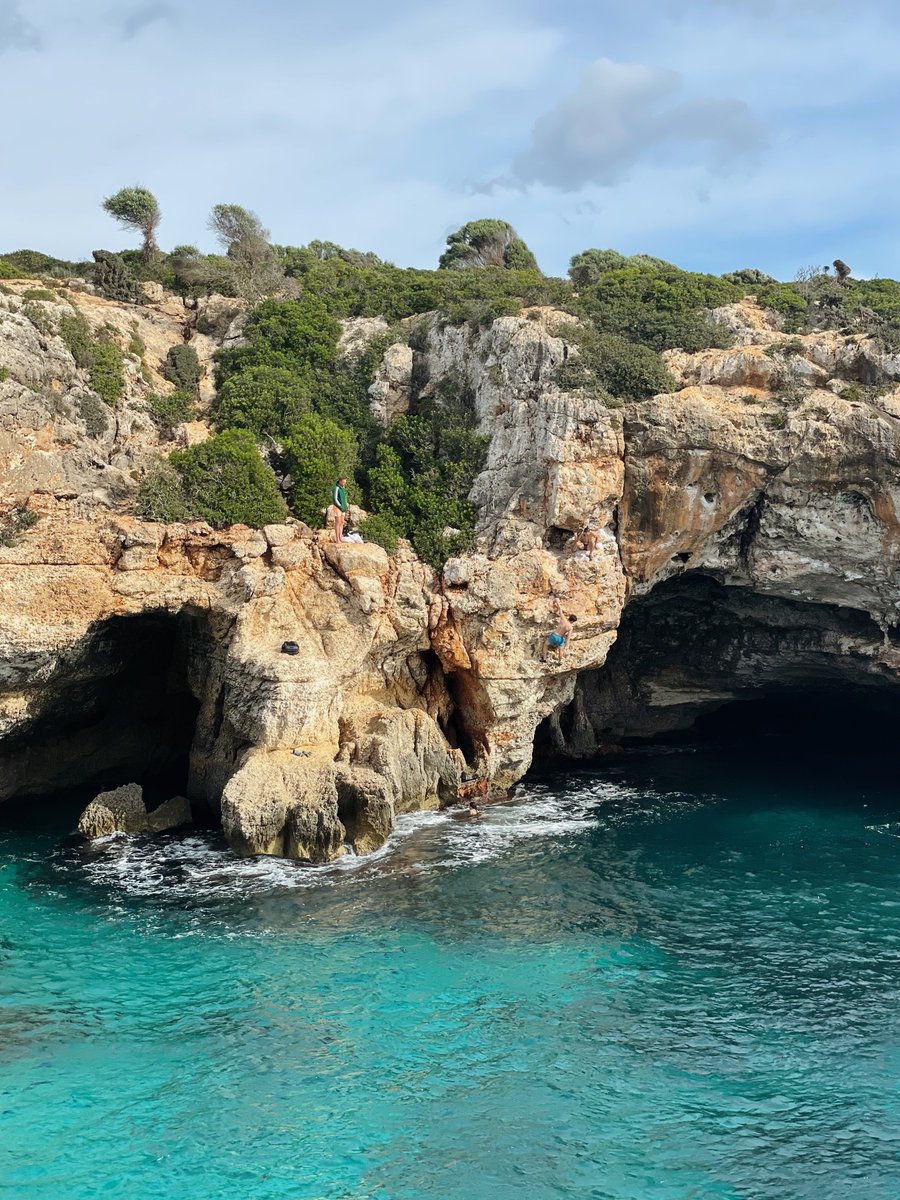 Lauralvarezal's tweet photo. Mallorca 💙 https://t.co/gZoX24M3q6