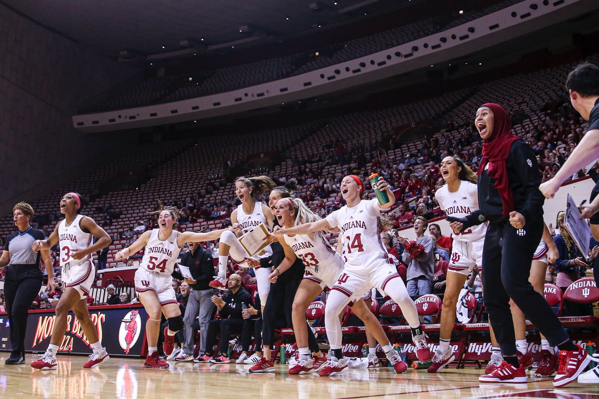 NCAA March Madness tweet media