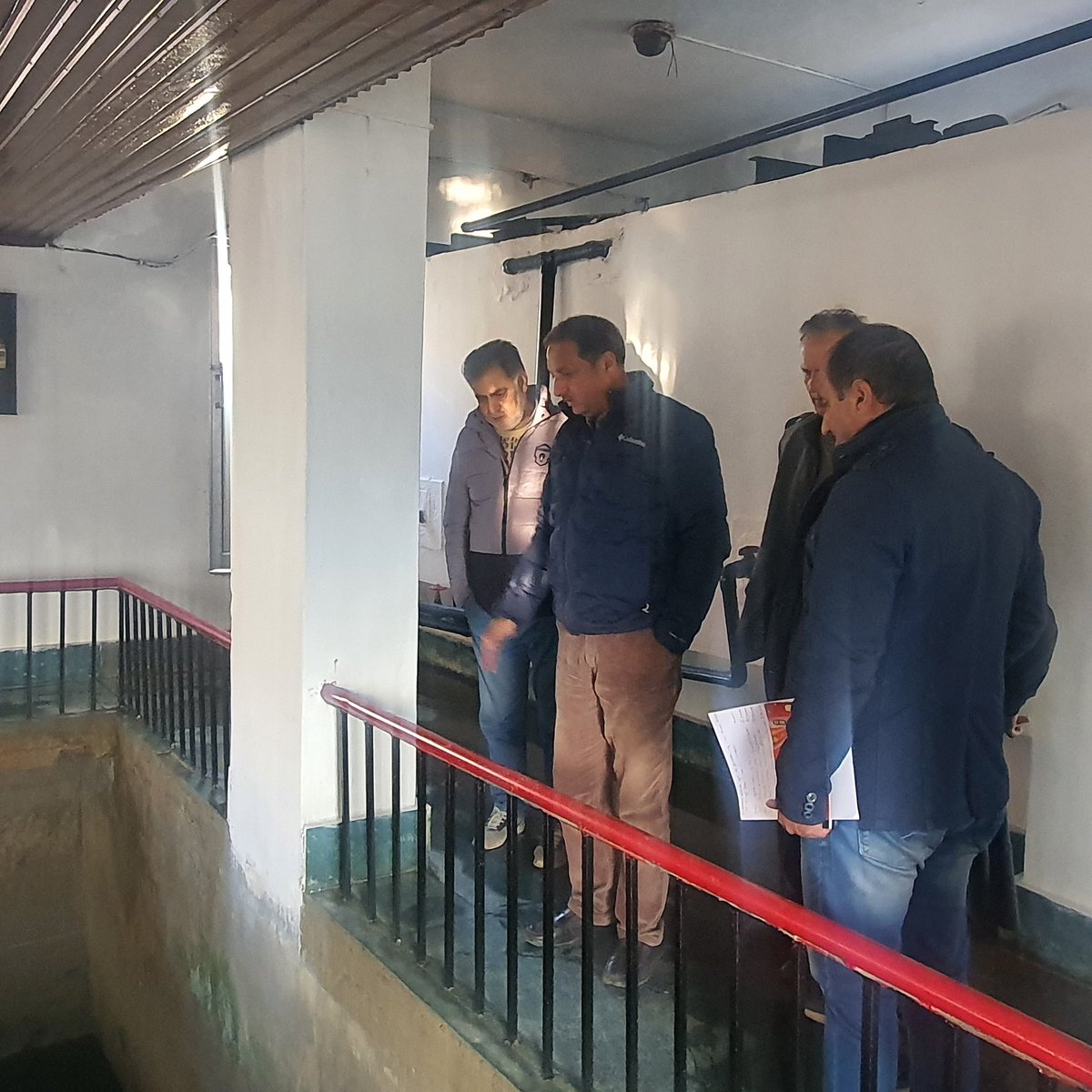 sehydbla's tweet photo. Visit of worthy SE Hydraulic Circle Baramulla to the 1.60 MGD RSFP Baghi Islam Baramulla, stresses on ensuring adequate &amp; quality drinking water supplies to the beneficiaries @DCBaramulla @JJM_JK @Jalshakti_JK @DrSyedSehrish @hanif1456 https://t.co/VxPlxBrzxX