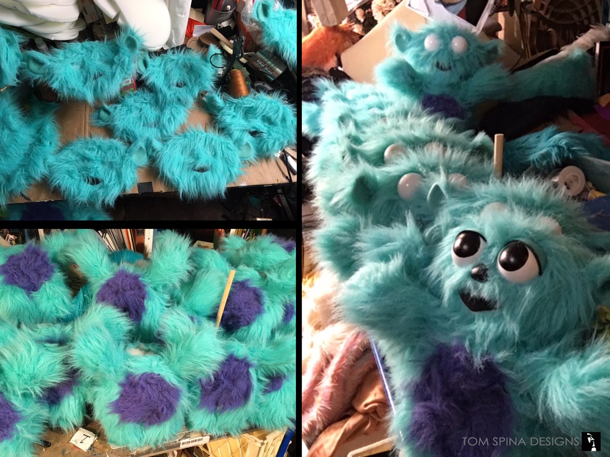 TomSpinaDesigns's tweet photo. Cuddle Me Beebo! https://t.co/Sin8AvwA48 We made 20 custom replicas of this fictional '90s toy-turned-god-of-war from DC’s Legends of Tomorrow universe as series crew gifts. 
#Arrow #Beebo #TomSpinaDesigns #DC #MartinStein #LegendsOfTomorrow https://t.co/onSL0KUCIx