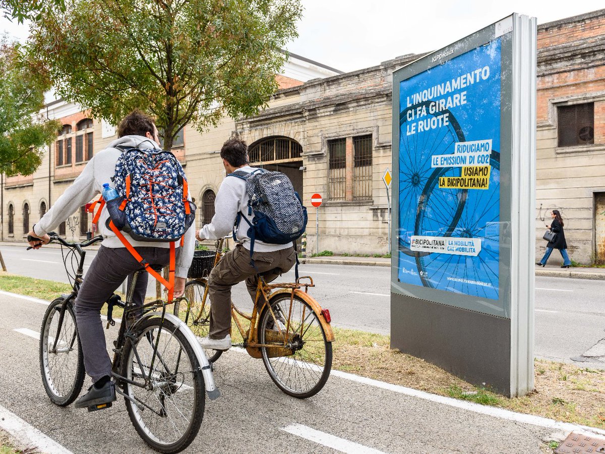 EUROCITIES's tweet photo. We need to our roads to be safe: sometimes we invest too much in new infrastructure, but we need to adapt it to human beings.
Lots of people want to cycle and walk, they need space to feel safe. - @comunebologna
#EurocitiesMobility #SmartWaystoNetZero https://t.co/nQUGX1yxdt