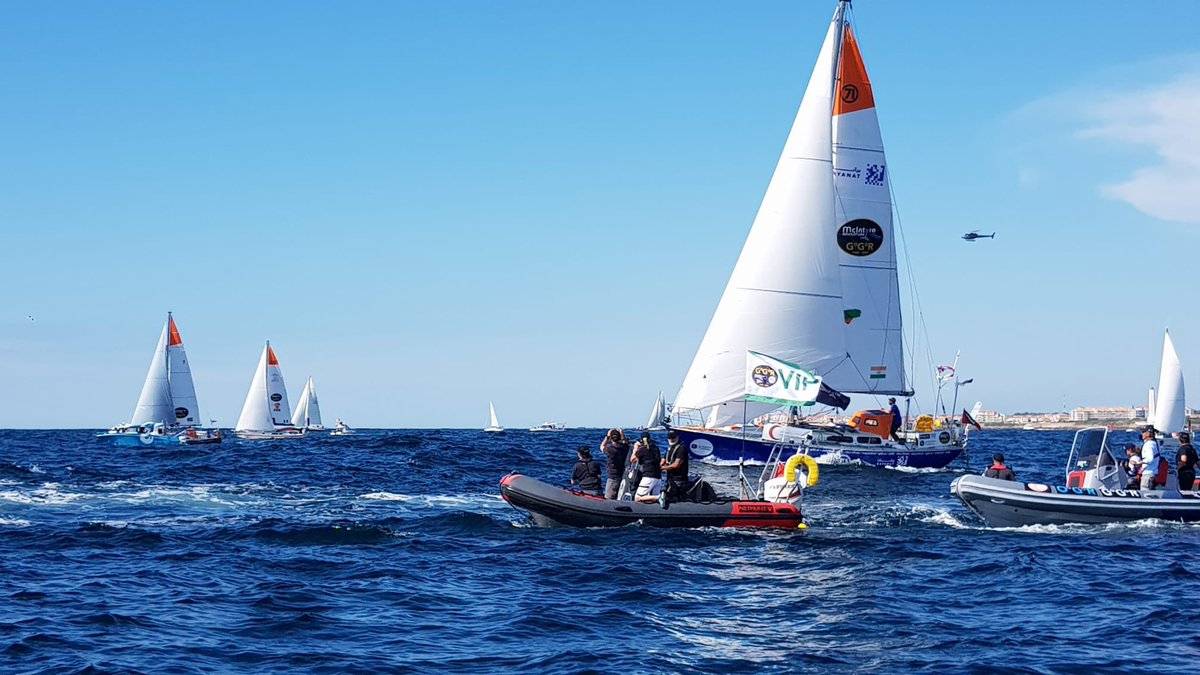 YannickMOREAU's tweet photo. Ils étaient 16 au départ de la plus longue épreuve sportive du monde #GGR2022

À la sortie de l’Atlantique et après l’abandon d’Ertan ce matin, ils ne sont plus que 10 !

La + longue épreuve mais sans doute aussi la + difficile et exigeante !

#250joursdemer #ensolitaire #sansgps https://t.co/ZtDWwTYMCU