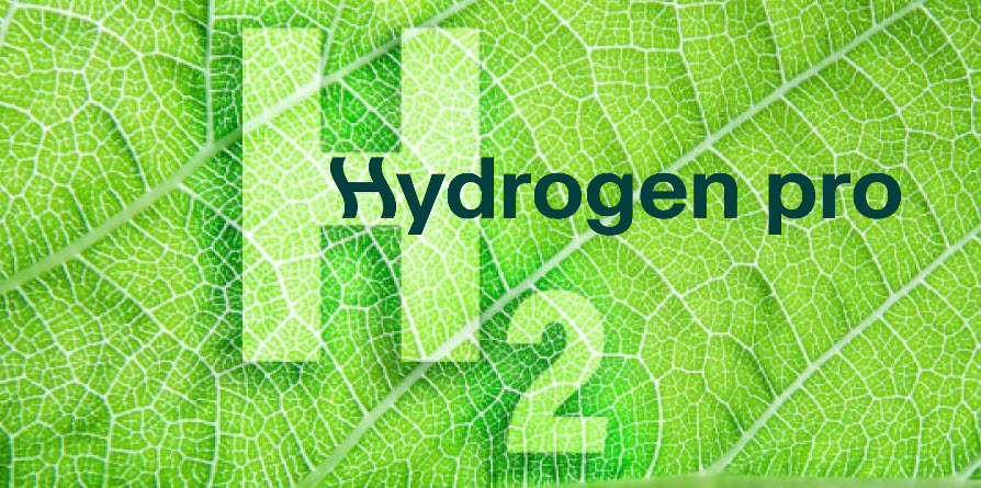 fuelcellsworks's tweet photo. .@hydrogenpro Partner, #DGFuels Signs Key Land Agreement in #Maine - with the #LoringDevelopmentAuthority for 1,240 acres of contiguous land in #Aroostock County - https://t.co/1Yac8IqBUe #HydrogenNow #HydrogenEconomy #HydrogenNews #H2 #Hydrogen #Decarbonise #CleanEnergy https://t.co/jl58O1Qnuj