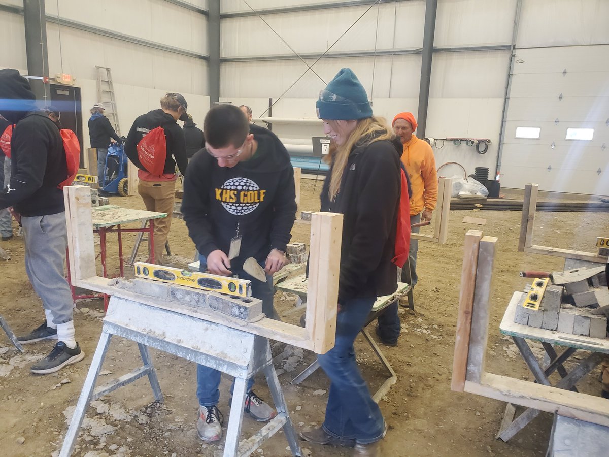 IaMasonry's tweet photo. HS Masonry Day yesterday was a success! We had over 110 students from 10 school participate in a day of hands-on learning about the masonry industry #iwanttobeabricklayer #masonryiniowa #futurebricklayers https://t.co/rbyrywINy9