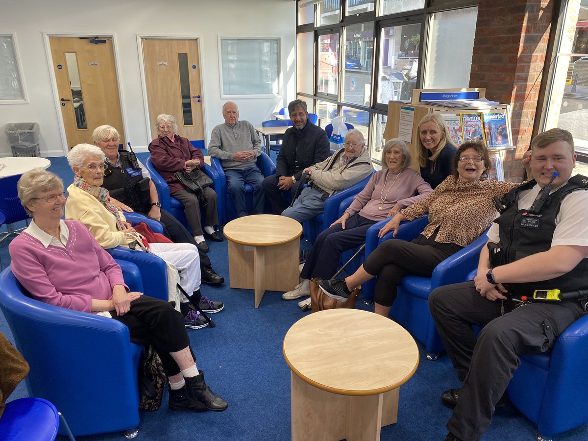 ragssandhu's tweet photo. It was great to meet up with some of our local residents this morning at the Library. Thank you to Met Police for speaking about community safety and the Bexleyheath BID for their continued work with in Broadway. https://t.co/VQvrLdaTgE @bexleynews @BexleyMencap @MPSBexleyheath https://t.co/siLPQzqy8S