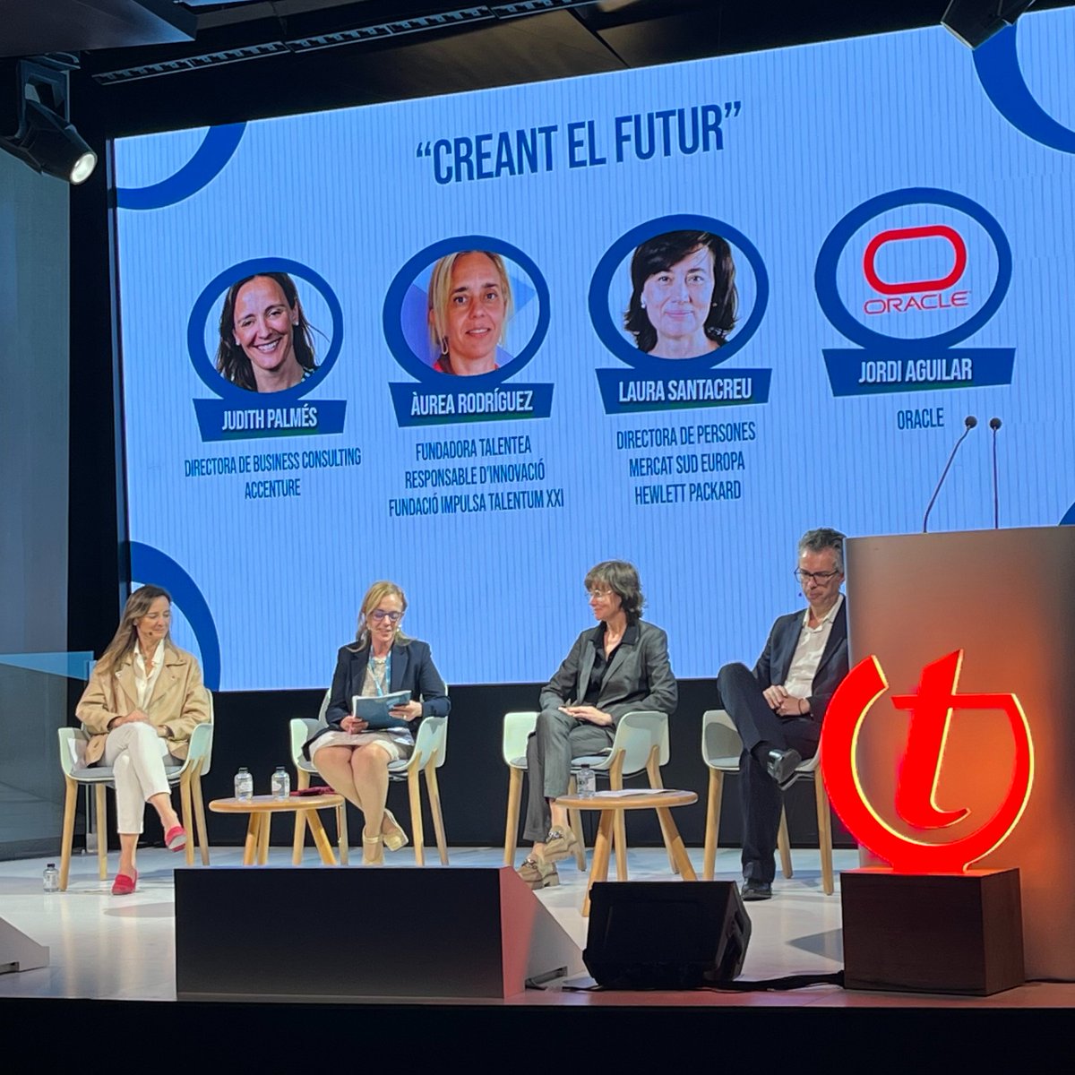 ImpulsaFundacio's tweet photo. Comencem el torn de tarda sobre #LongTermViability amb aquesta taula rodona titulada Creant el futur, moderada per @AureaRodriguezL
🔵 @Judithpalmes, de @AccentureSpain
🔵 Laura Santacreu, de @HPEspana
🔵 @EliasGargallo, de @oracle_es https://t.co/3BkRLnOFjH