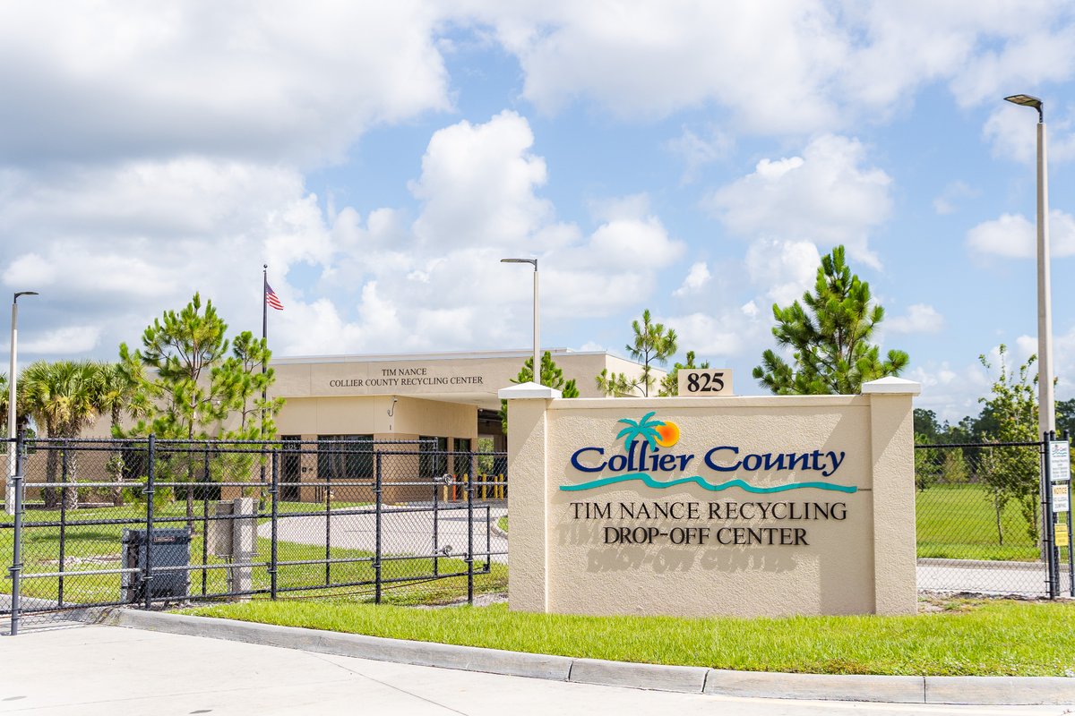CollierGov's tweet photo. #CollierCounty is giving away a tote bag to each resident who visits a Recycling Drop-Off Center this week in celebration of America Recycles Week. Visit one of our centers and make the pledge to recycle right! #CollierRecycles♻️ https://t.co/T0U6XPGIsc
