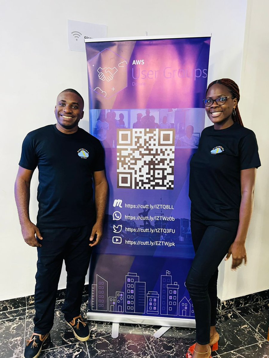 BandoloCyril's tweet photo. We are about to start #serverlesssummit22 @serverlessguru @awsugDouala @MandelaAkah @atehrosius @tobeski @samantha_anjei https://t.co/gef0ncYmkv