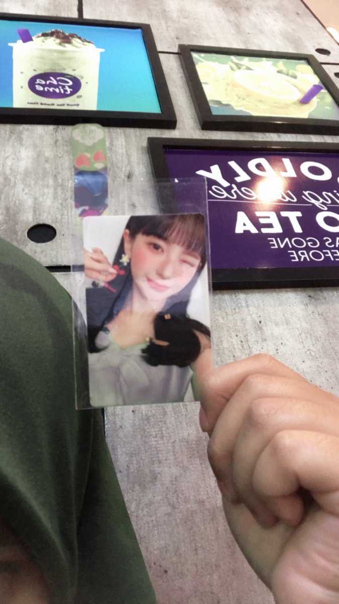shenshouty's tweet photo. Cuma ada dia yang ada di tas wkwkw jepret #MashiroTheExplorer #시로짱봐줘 https://t.co/byaDn7Zhdc