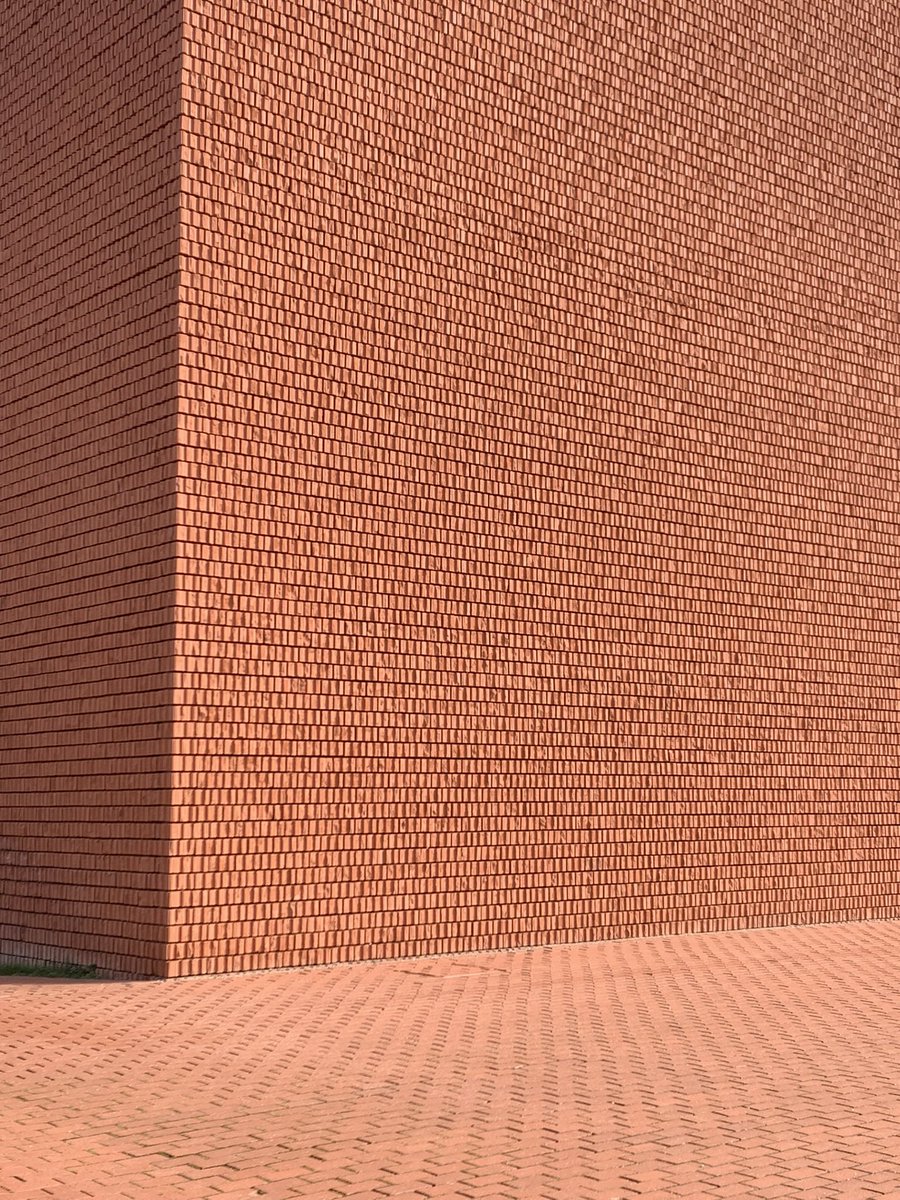 noelgygax_'s tweet photo. Vitra Museum letzten Samstag mit @noe_rieder 

#vitra #design https://t.co/a6aCqTtGYE