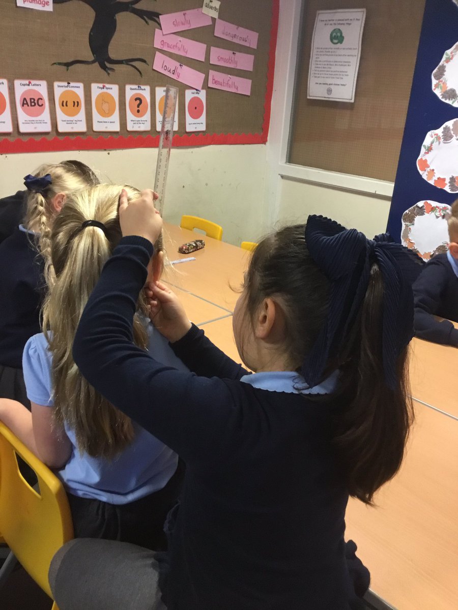 MrsBonneyRBL's tweet photo. Super science measuring our height and foot length 😀 https://t.co/Z4WBhv8reD