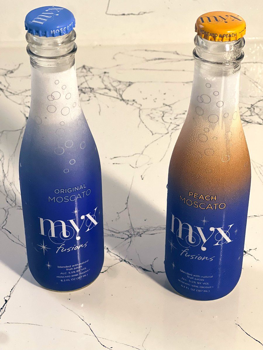 LIKKLEMISSNANNA's tweet photo. Its Myx Moscato, its frizz in a bottle…💕#Myxfusions #NickiMinaj https://t.co/0QK6pWd4lb