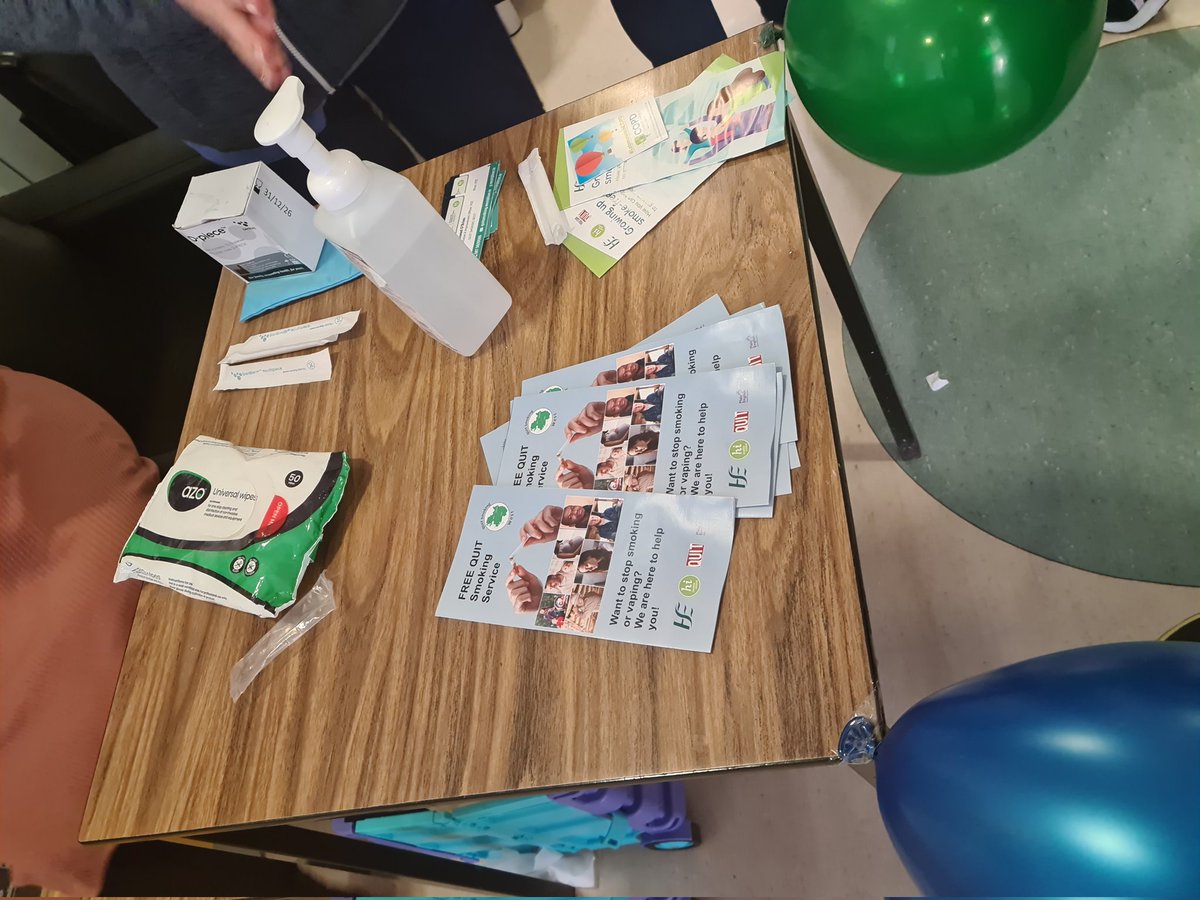 LouiseanneCost1's tweet photo. #WorldCOPDDay2022 #Copdsupport @PortiunculaHosp with KatieWard# Sinead O Brien(smoking cessation officer ) https://t.co/JcZ0vI6NeT
