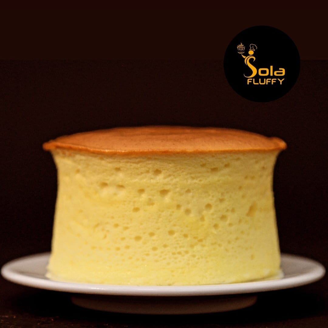 SolaFluffy's tweet photo. Baked with 💕  "One of the most crucial baking tips is measuring ingredients properly" #solafluffy #japanesecheesecake #fluffy #japanesefood #brand #business #glutenfree #sugarfree #helthyfood #franchisee #franchisebusiness #gym #luxury #livingluxury https://t.co/0lCi3gV6d0