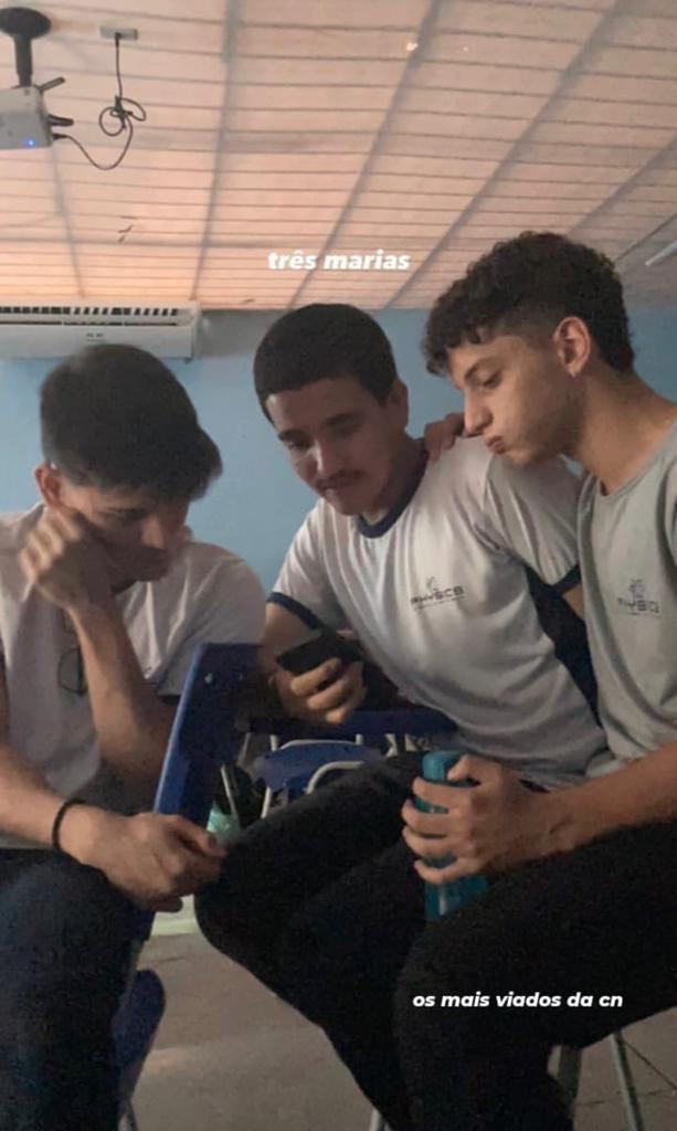 _caua_xx01's tweet photo. muito além da amizade @Kaio4raujo @leygonzaga https://t.co/2gk9HOAZgj