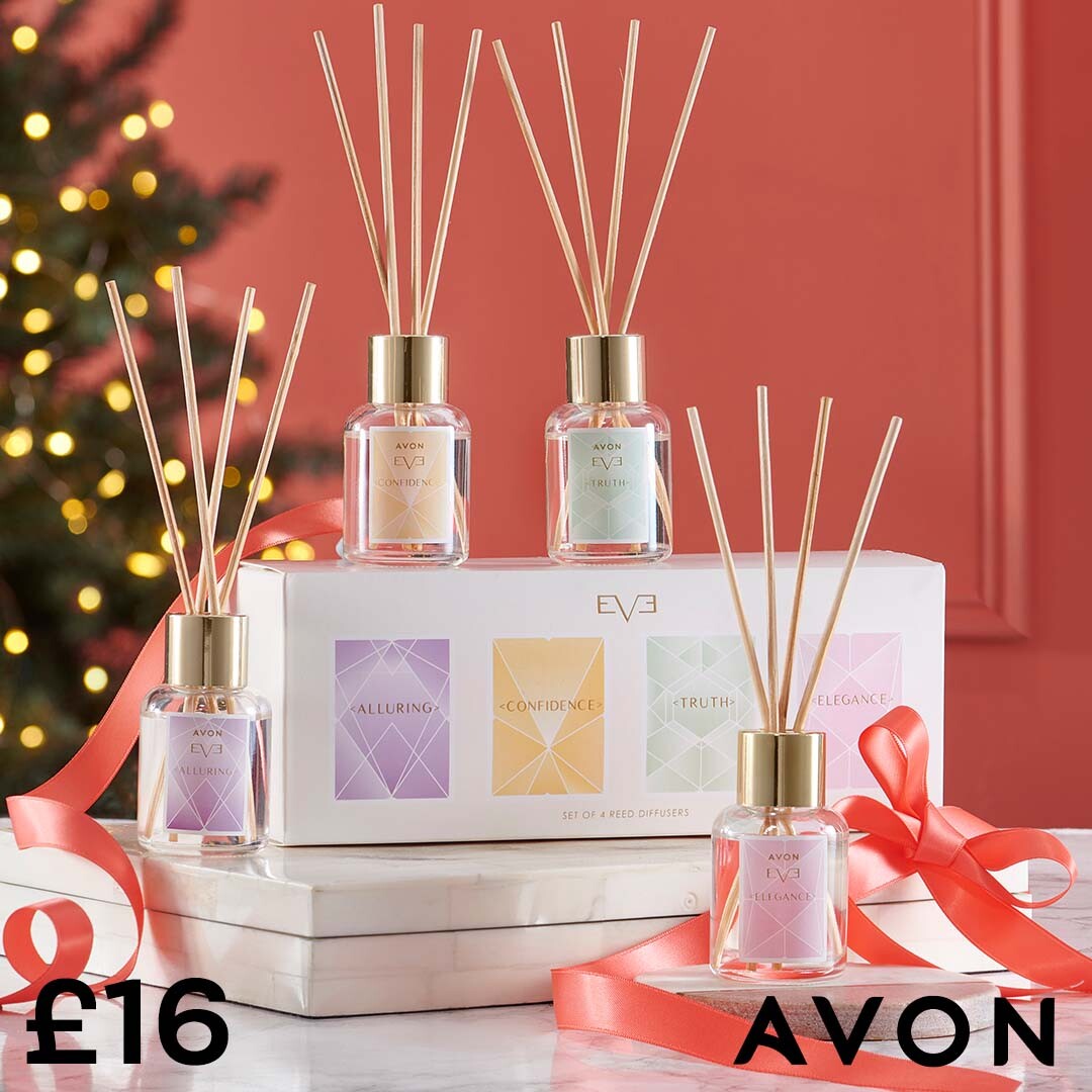 FazackerleyDawn's tweet photo. A gift for your loved ones! 😍

Gift a special someone this Christmas and beyond with the stunning Eve Reed Diffuser Gift Set. Only £16 when you buy from my shop today. It's the perfect gift this Christmas. 🌲

https://t.co/MUAQUUneRw

#XmasGift #Avon #Candles https://t.co/KE3vDL82Yg