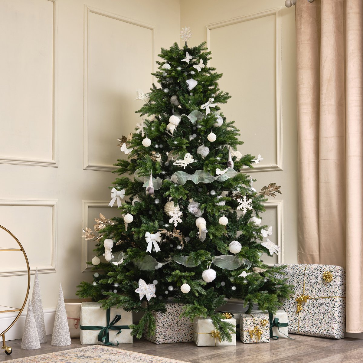 Anyone got their Christmas Tree up already?

Our full range of Christmas Decor available on our site and in our Doncaster Showroom!

melodymaison.co.uk/christmas-deco…
-
#christmas #xmas #christmastree #xmas2022 #christmas2022 #christmasdecorations #xmasdecor