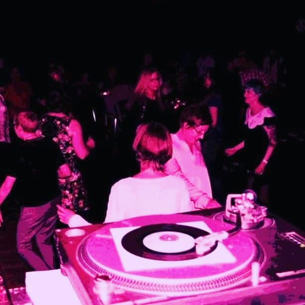 BacktrackSoul's tweet image. Back Track Soul returns to @BlackBoxBelfast on Saturday 3rd December from 9pm to 1am for our Christmas Party.Classic Northern Soul,Motown and Funk 45's for your dancing pleasure.@BacktrackSoul @HeartandSoul6 @a2_aces @LevannaMclean @secretbelfast @BackTrackJohn