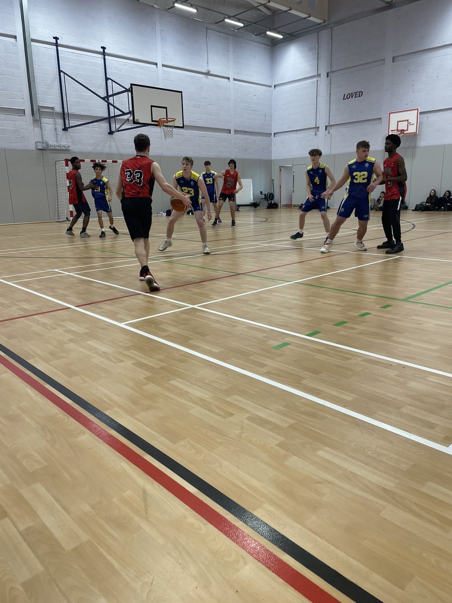 StRRCCollege's tweet photo. Excellent match played against @christs_school - a narrow 28-26 victory for us, a brilliant performance by all - looking forward to the next already #SixthFormSport #SRRSport https://t.co/1OUOqcRec4