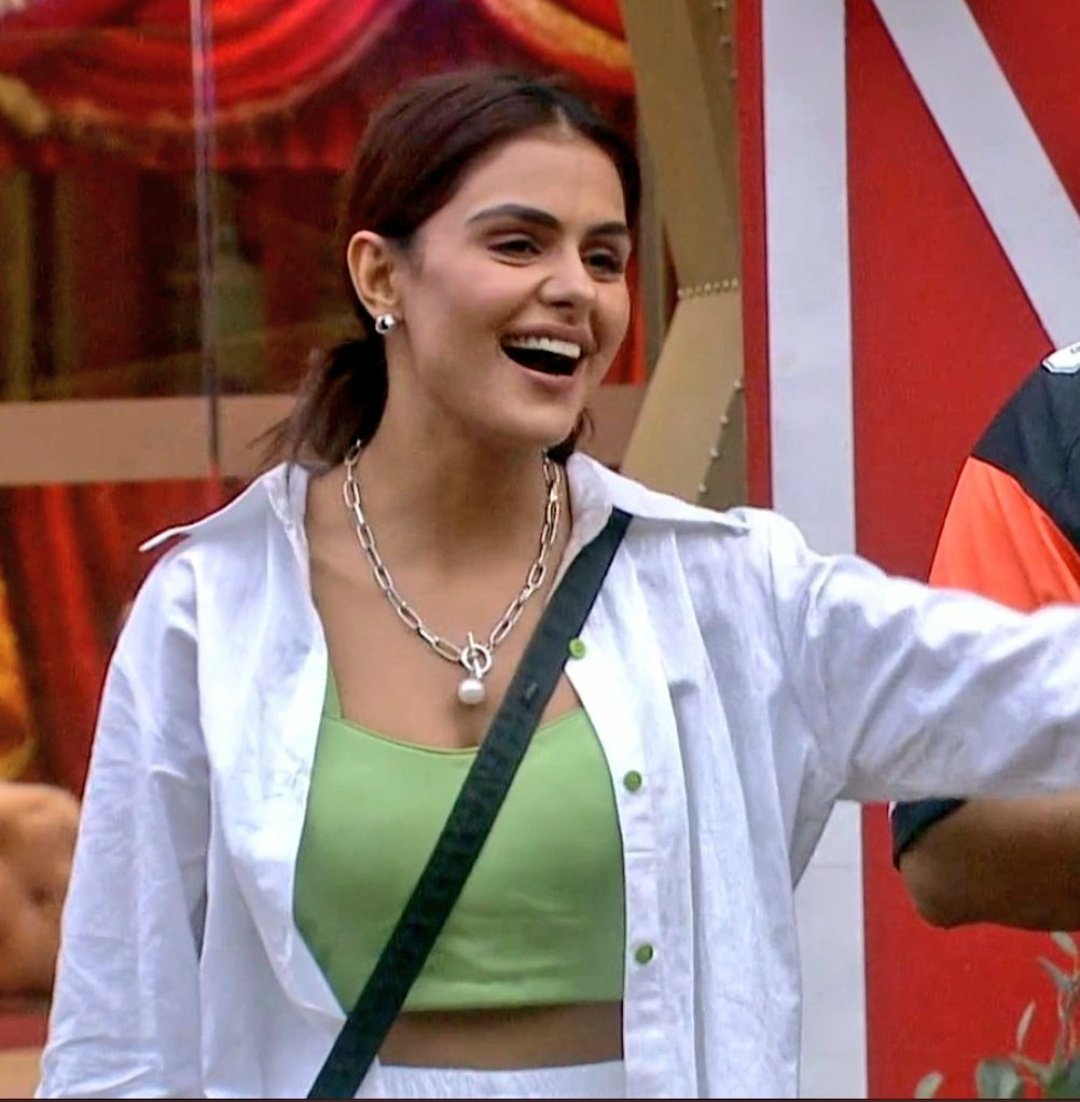 NeyooXd's tweet photo. Who is best Contestant of #BB16  ?

#PriyankaPaltan VS #ShivKiSena

Retweet -#PriyankaChaharChoudhary𓃵 ❤️‍🔥
Like - #ShivThakare𓃵 ❤️

GAME CHANGER PRIYANKA https://t.co/T2K1oM9o7Z