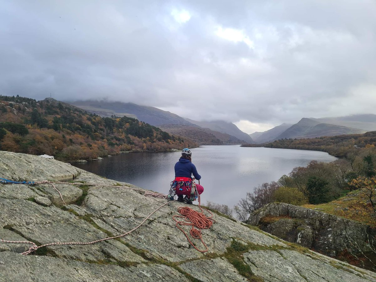 abisenior214's tweet photo. Hard work paid off again😎 Rock Climbing Instructor ✅
#mountaintraining #rockclimbinginstructor #femaleleaders https://t.co/VjFO7jAjUS