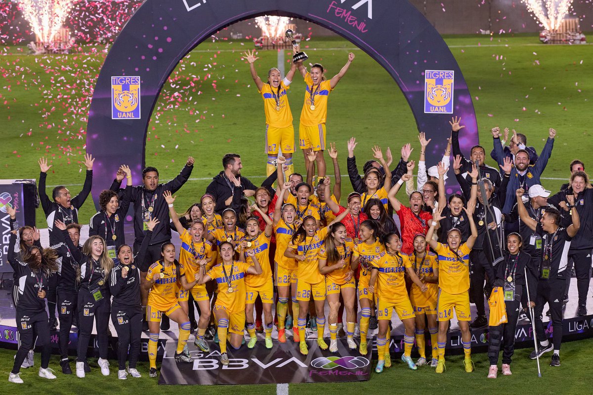 RafaDato2's tweet photo. La conquista del Apertura 2022 marcó el cierre del primer lustro en la historia de Tigres Femenil.

En ese período 'Las Amazonas' han ganado 6 títulos oficiales y han impuesto toda clase de récords en la Liga MX Femenil. https://t.co/BZMh5L0SEU