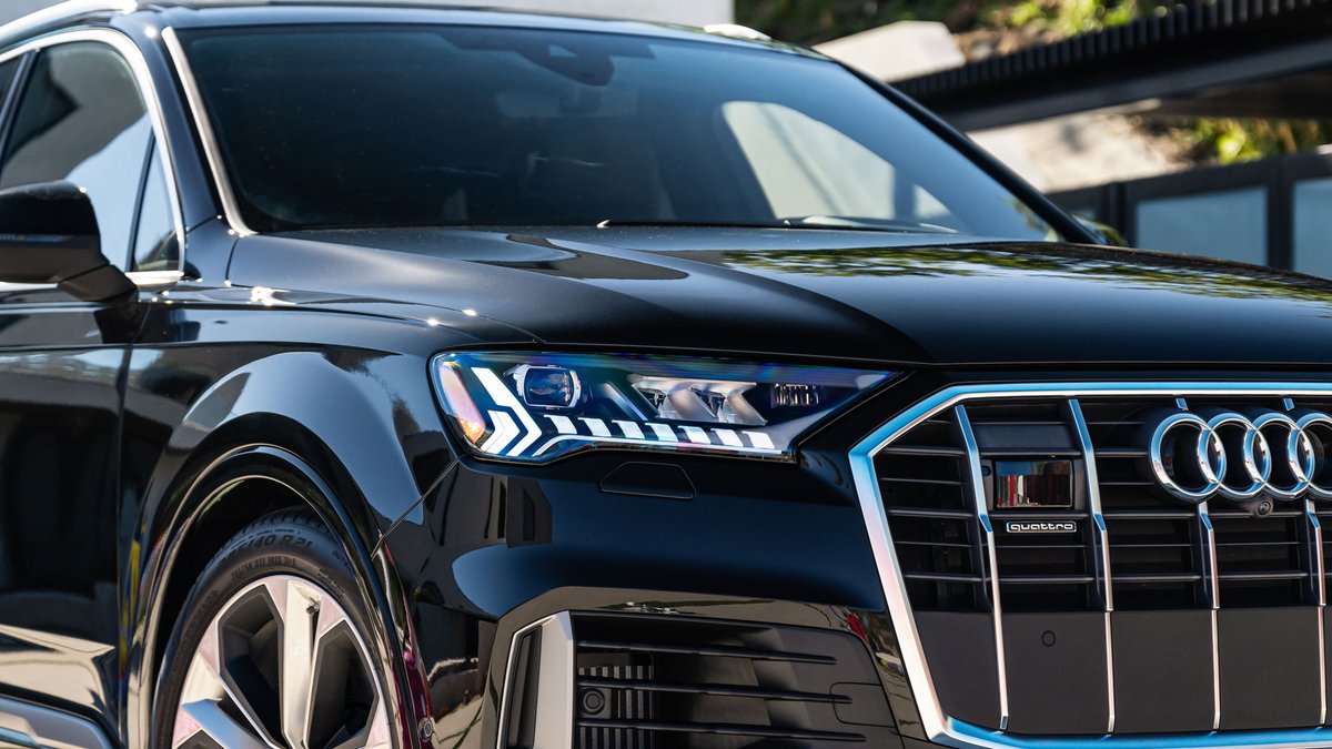 AudiFreehold's tweet photo. SHINE IN THE AUDI Q7. | https://t.co/IUQbT5Va3V | #AudiFreehold #AudiQ7 #LuxurySUV https://t.co/0Myr17MzyA