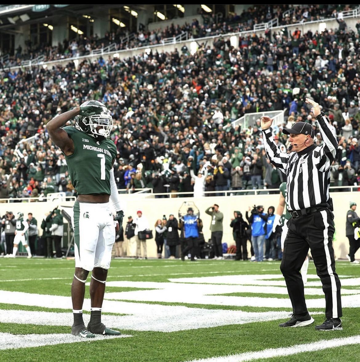 Blessed to receive an offer from Michigan State 🟢⚪️ #SBG @CoachJustinAR @CoachCammm @CoachMessay