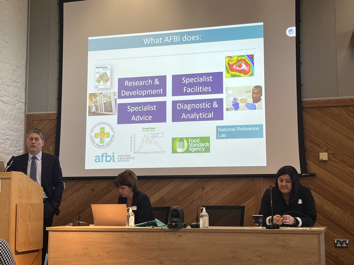 NICHE_ULSTER's tweet photo. Fantastic day @AFBI_Hills with our #FND students at #IFSTlaunchpad event. Great insight provided by the guest speakers on working in the food sector, graduate career options and tips to improve your CV and secure employment. https://t.co/yM42t1CnSE