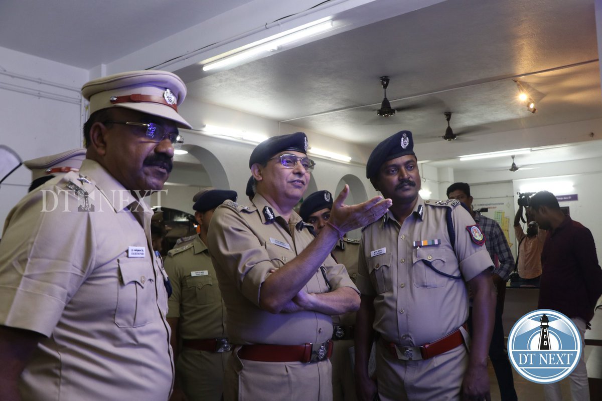 dt_next's tweet photo. Flower Bazaar Police station, one of the oldest in the city, has been awarded ISO 9001:2015 certificate and WASH (workplace assessment for safety and hygiene) certificate for being a model police station.
📸 @_Hemanathan_
#flowerbazaarpolicestation #Chennai #modelpolicestation https://t.co/nr4RrRnLuz