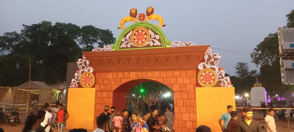 csanjay204's tweet photo. ଚଳିତ ବର୍ଷ ଐତିହାସିକ ବାଲିଯାତ୍ରାର ମୁଖ୍ୟ ଆକର୍ଷଣ।ଶଳ୍ପୀ ହାତର ସ୍ପର୍ଶରେ ଜୀବନ୍ତ ରୂପ। କଟକର ଐତିହ ପରମ୍ପରା ସହ ଜଡ଼ିତ । https://t.co/I0XiRB7Kc5