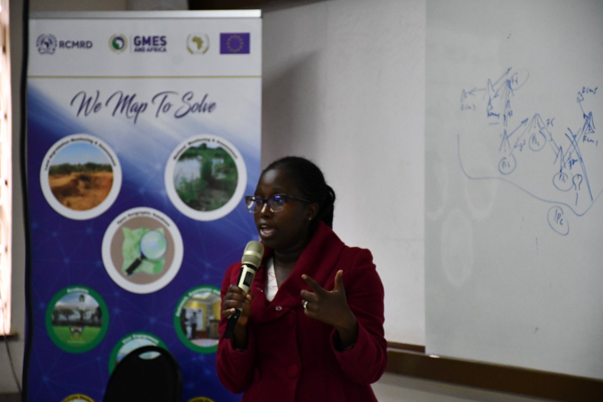 TheRCTI_RCMRD's tweet photo. Thank you @GraceKoech1 from #SERVIR ESA for making time to highlight how @SERVIRGlobal #GIS tools will help experts to be climate resilient and showcasing some of your related work eg. vulnerability impact #maps for the Lake Victoria Basin #GISDay2022. @mitaru_jr @mugorobin https://t.co/DnN8NzcKu9