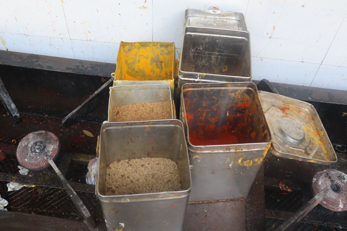 ZCookhouse's tweet image. Indian Caterer Sharing the secret recipe of Chicken Korma step by step youtu.be/TgbSAPR8OGs
#zainabcookhouse #chickenkorma #recipe #chickenkormarecipe