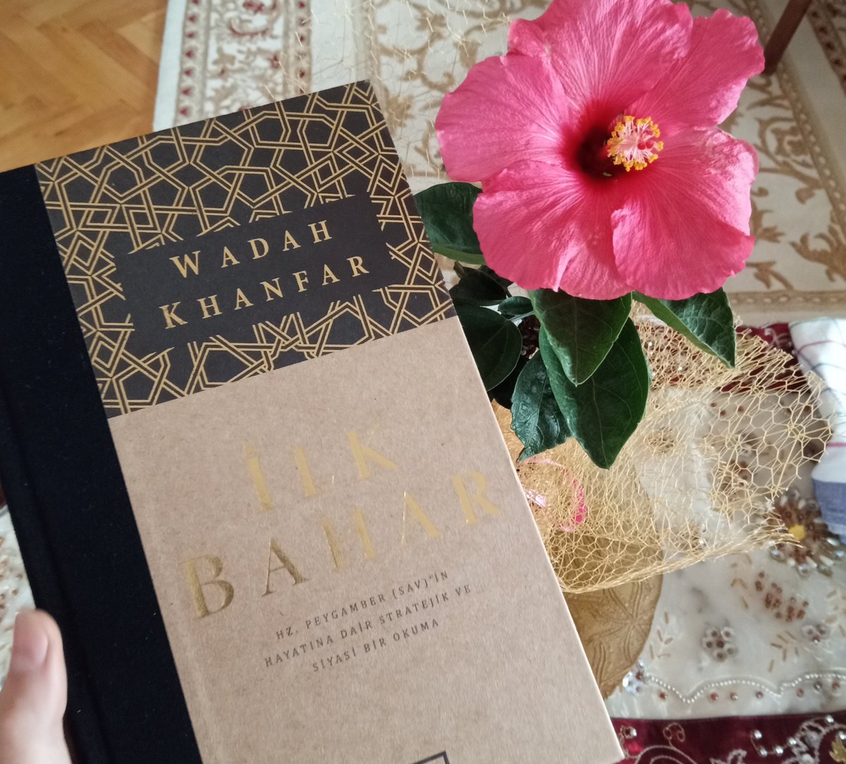 Allah'ım bizlere hayatımızı güzelleştirecek, ferahlatacak, dinginleştirecek irade ve kuvvet ver. 🤲🏻🤍
