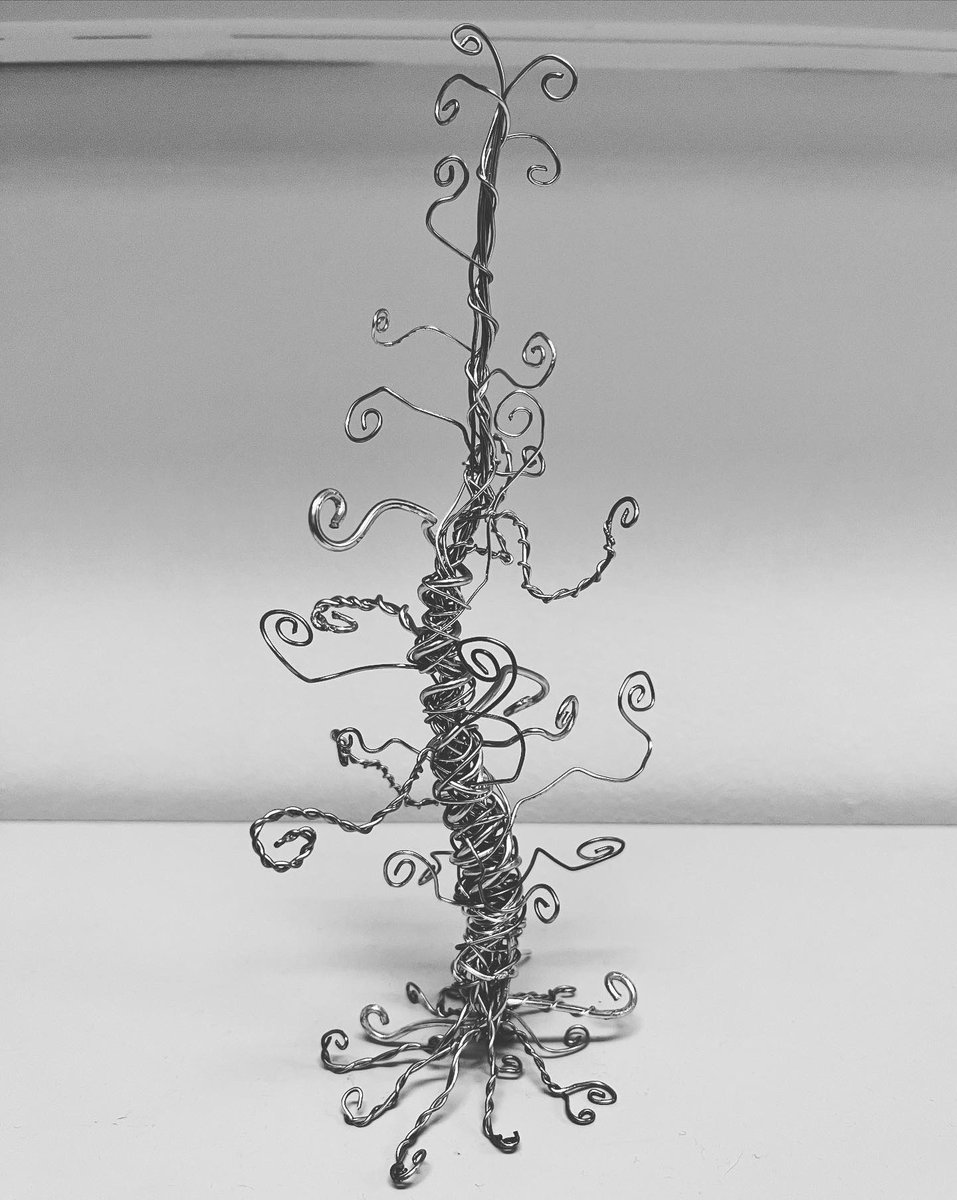 pinccollege's tweet image. Great day at York Campus. The students have been using wire to make Burtonesque trees, staying with the current Tim Burton theme they’ve been working on. #timburton #Post16 #Creative #Pathway
#projectincart #PINCCollege #AlternativeEducation #ArtAndDesignSpecialistCollege
