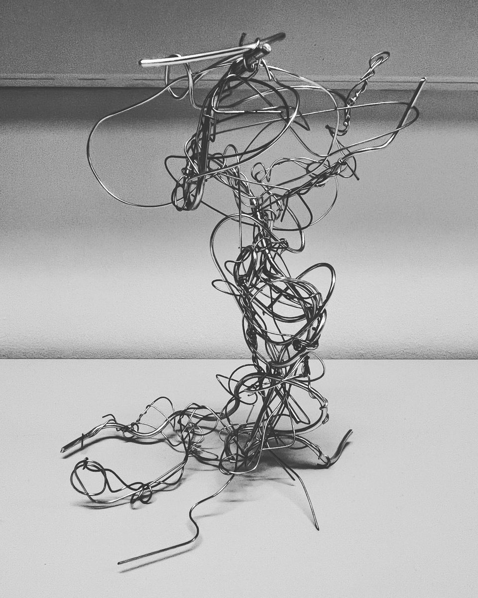 pinccollege's tweet image. Great day at York Campus. The students have been using wire to make Burtonesque trees, staying with the current Tim Burton theme they’ve been working on. #timburton #Post16 #Creative #Pathway
#projectincart #PINCCollege #AlternativeEducation #ArtAndDesignSpecialistCollege