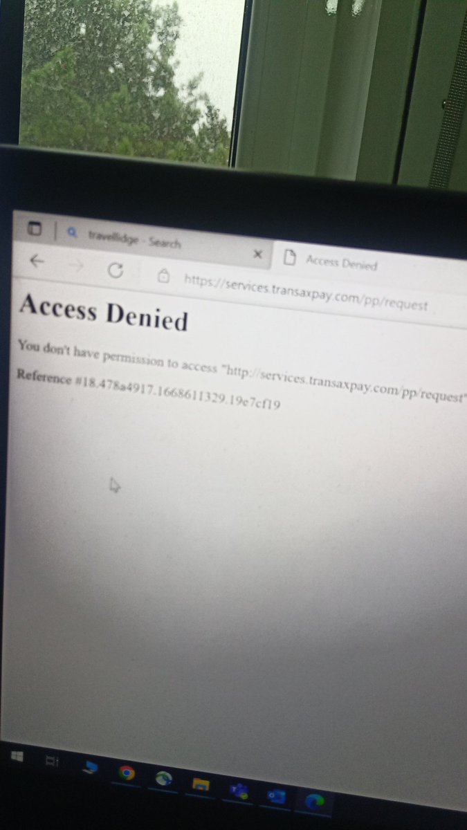 Uknclarke's tweet photo. @TravelodgeUK what is it with me and payment journeys?!? Now I can't check out for Travelodge as well as vueling.. different laptops and browsers. But common thread is when logged into an account on the website https://t.co/thxpZyWbgQ