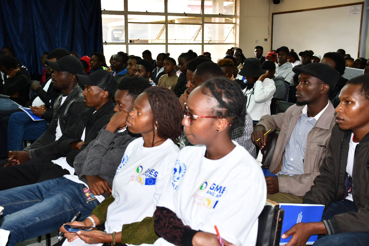 TheRCTI_RCMRD's tweet photo. Thank you @GraceKoech1 from #SERVIR ESA for making time to highlight how @SERVIRGlobal #GIS tools will help experts to be climate resilient and showcasing some of your related work eg. vulnerability impact #maps for the Lake Victoria Basin #GISDay2022. @mitaru_jr @mugorobin https://t.co/DnN8NzcKu9