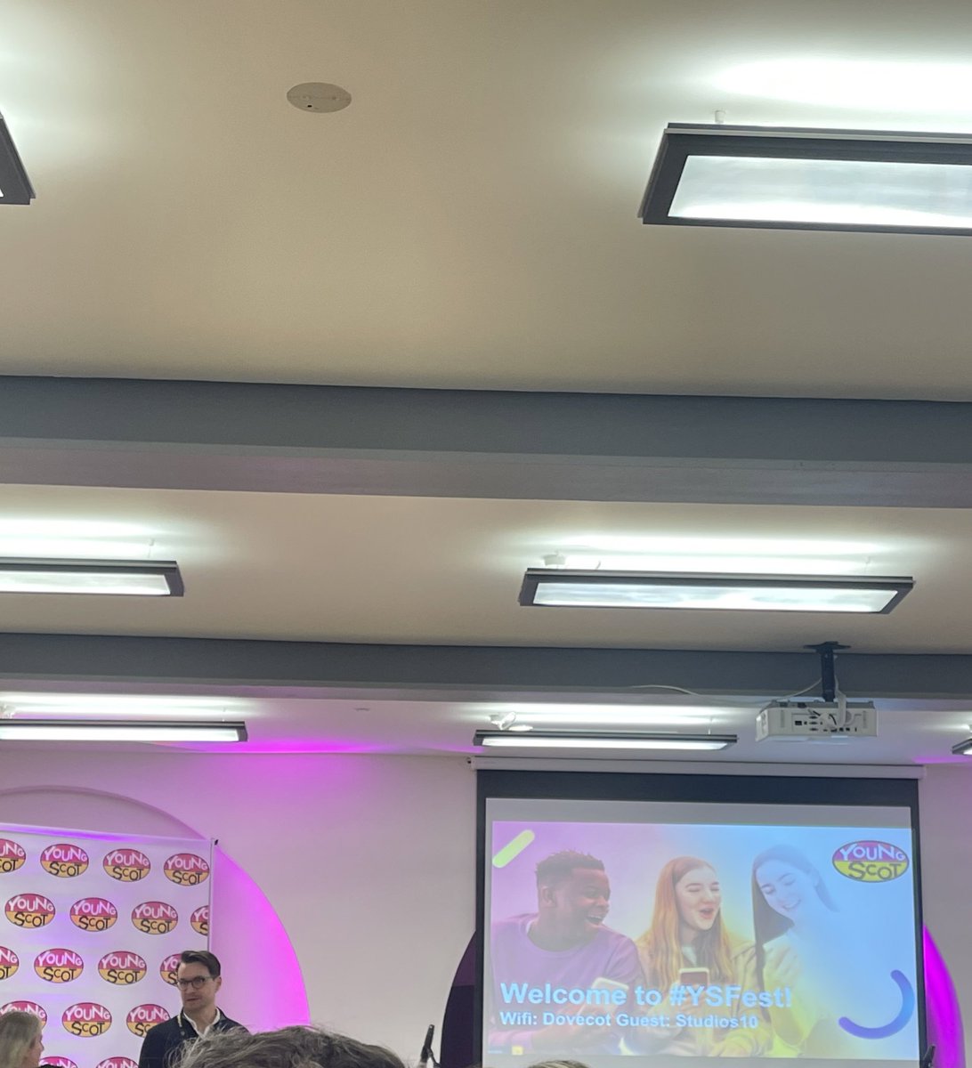 EllieMSYP's tweet photo. Today I’m at #YSFest !! I’m having a great time so far and it’s so nice as always to see everyone in person https://t.co/MzVPQBrHdX