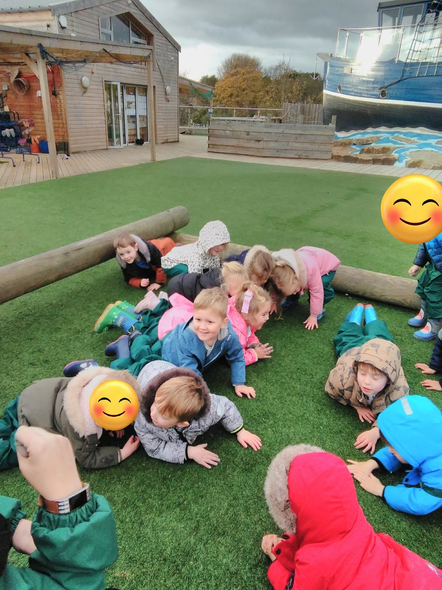 #Kingfishersclass have made some ponds for the frogs! We have also been singing and jumping into the pool 🐸 #Riverschool #Outdoorlearning