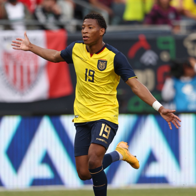 fifaworldcup_es's tweet photo. 🇪🇨  ¿Será una de las revelaciones de la Copa Mundial?

@Gonzalo_Plata20 I @LaTri