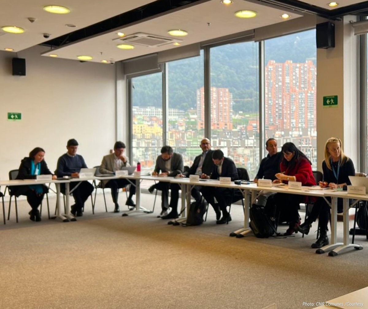 Más de 12 mil personas han sido víctimas de artefactos explosivos instalados por grupos armados en #Colombia. UNMAS trabaja para que la <a href="/JEP_Colombia/">Jurisdicción Especial para la Paz</a> reconozca la #AcciónContraMinas como medida reparatoria que los excombatientes puedan realizar en cumplimiento del Acuerdo de Paz.