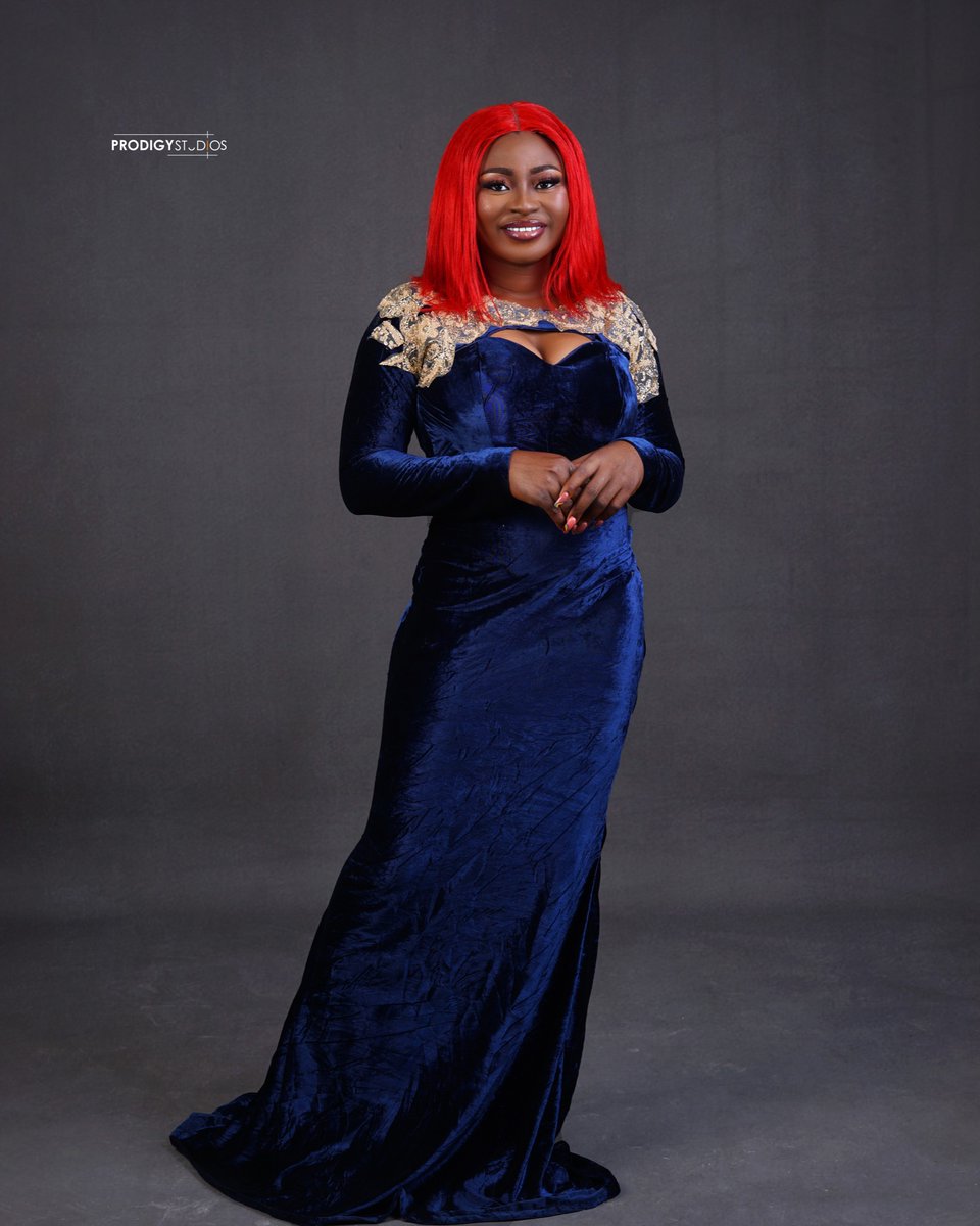 urcutieone's tweet photo. Cheers to more celebration and congratulations 🍾 in good health🥂 
Happy birthday to me💃🏽 Please say a prayer for me 🤲🏼.

Missionary Snapchat https://t.co/rcULvbtbAn