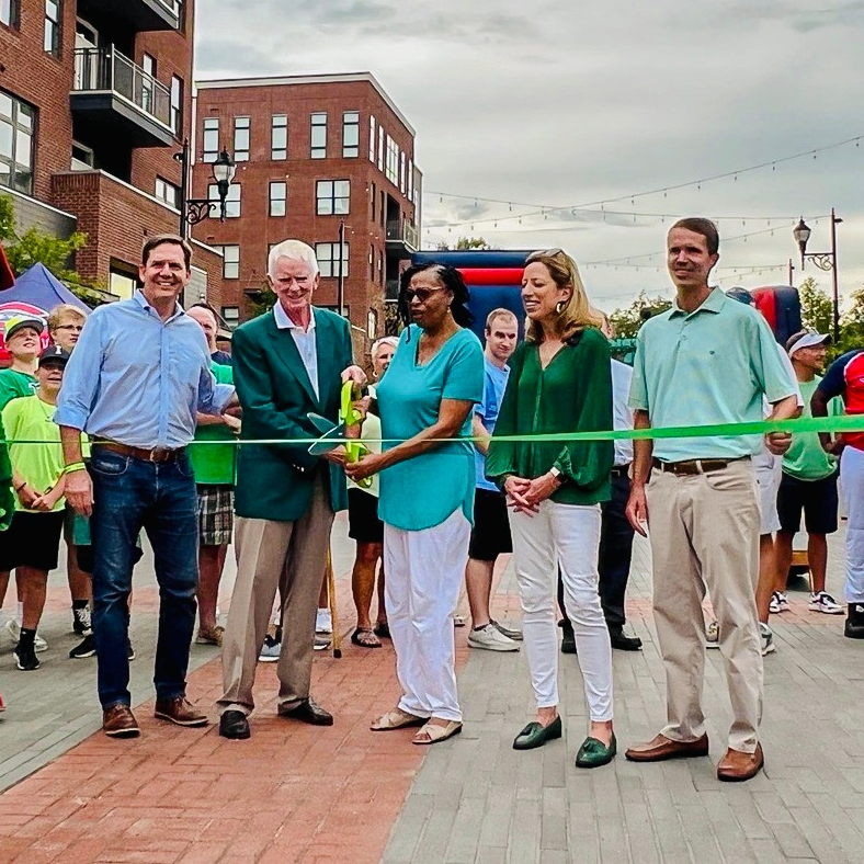 greenvillescedc's tweet photo. ⏱ The timing = perfect. ➡️ During #GEW2022 Greenville City Council adopted its new economic development strategic plan. 

How it was created and its 7 key goals: https://t.co/vxNX6YuTNL 

Global Entrepreneur Network's vision for policy: https://t.co/dGdwGgCapK https://t.co/PYUUYxTQwU
