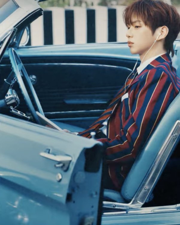 danielluvya's tweet photo. 차째 납치해야만 https://t.co/ljMsrrEDqk