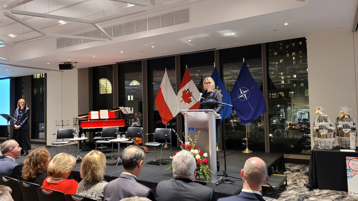 PLinCanada's tweet photo. The 80th Anniversary of the ๐ต๐ฑ๐จ๐ฆ diplomatic relations & the significance of 2022, which is in fact the year of greatest intensity in visits btwn #Poland & #Canada - emphasized in speeches of Dep. FM @SandraMcCardell and Amb. @WitoldDzielski at #PL80CA Gala.
#ForeignServiceWeek https://t.co/zXlFJqe7AQ