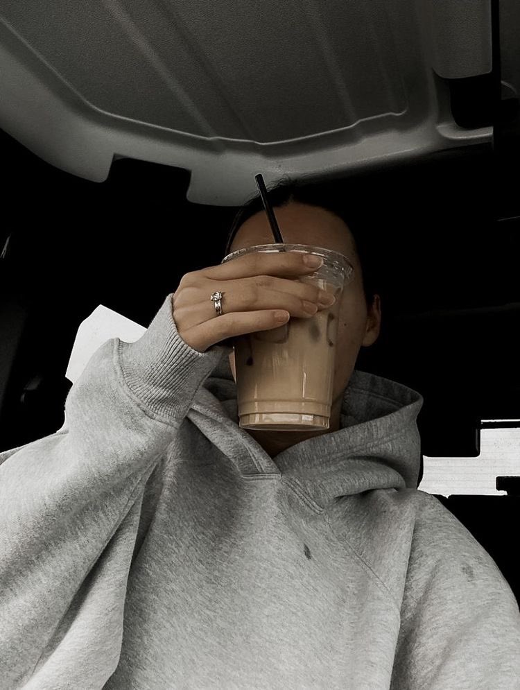 liviuuh's tweet photo. iced coffee https://t.co/YZgYlfQcoc