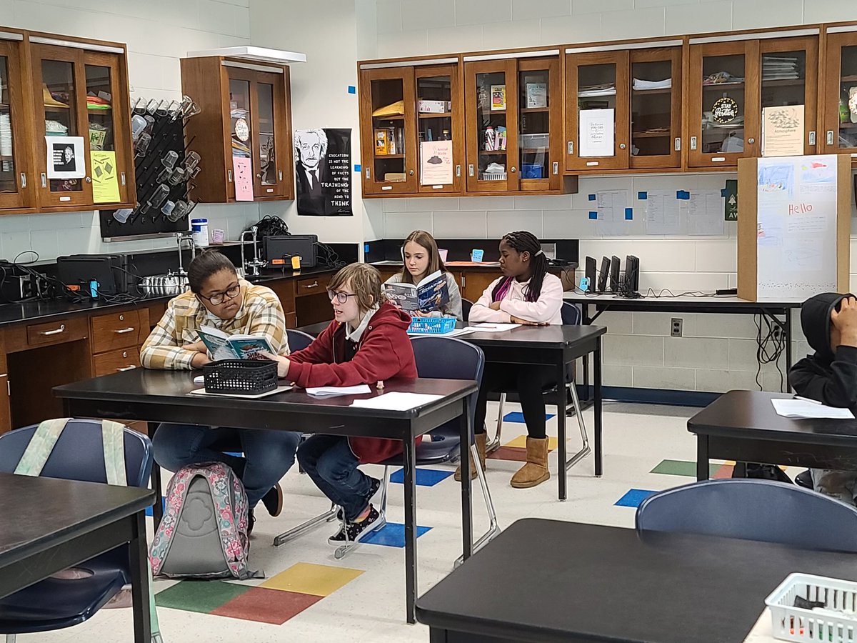 A teacher's dream when ALL students are engaged with buddy reading! 
#WeAreCuCPS
<a href="/Hoyt_CMS/">Andrew Hoyt</a> 
<a href="/cloverdale2013/">C. Jones</a>